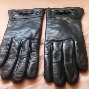 NWOT PORTOLANO Leather gloves
